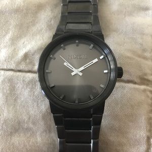 Nixon 39.5 mm Cannon Watch Gunmetal color